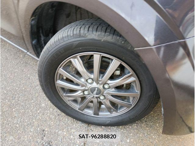 Suzuki ALTO 2018-05 7214485-4