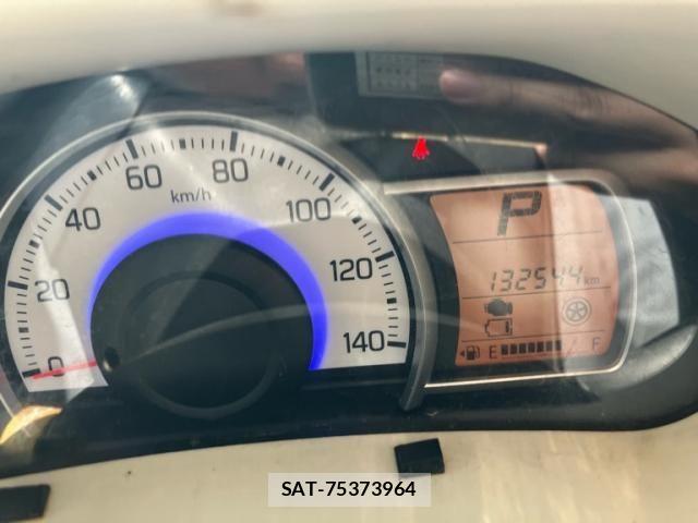 Suzuki ALTO 2015-05 7214476-24