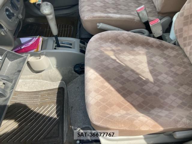 Suzuki ALTO 2007-07 7249761-11