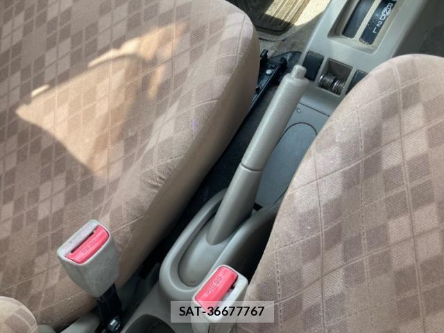 Suzuki ALTO 2007-07 7249761-24
