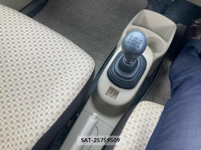 Suzuki ALTO 2010-04 7325524-17