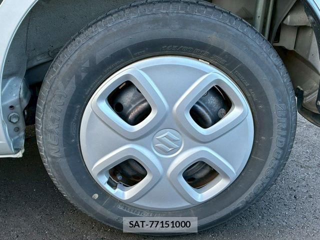 Suzuki ALTO 2017-05 7325523-24