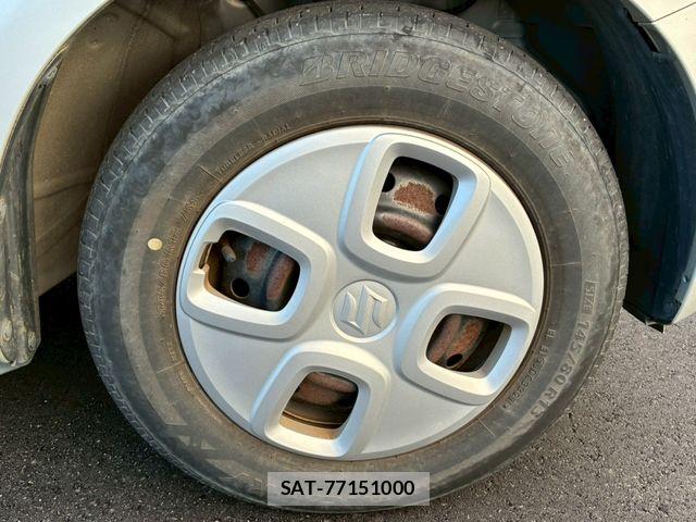 Suzuki ALTO 2017-05 7325523-26