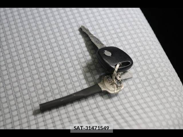 Suzuki ALTO 2018-07 7325515-4