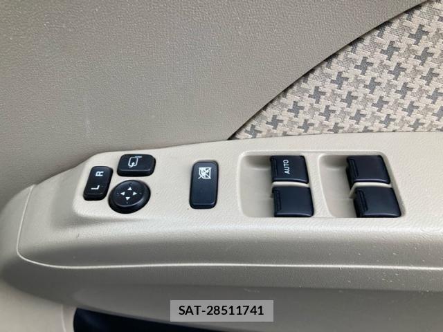 Suzuki ALTO 2011-11 7325527-13
