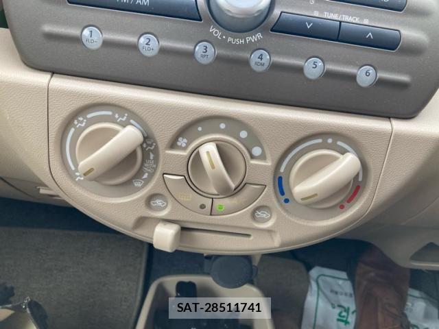Suzuki ALTO 2011-11 7325527-16