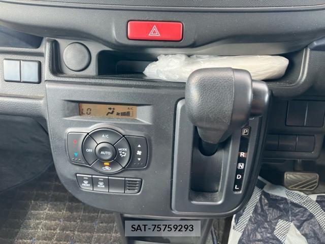 Suzuki ALTO 2022-03 7452733-20