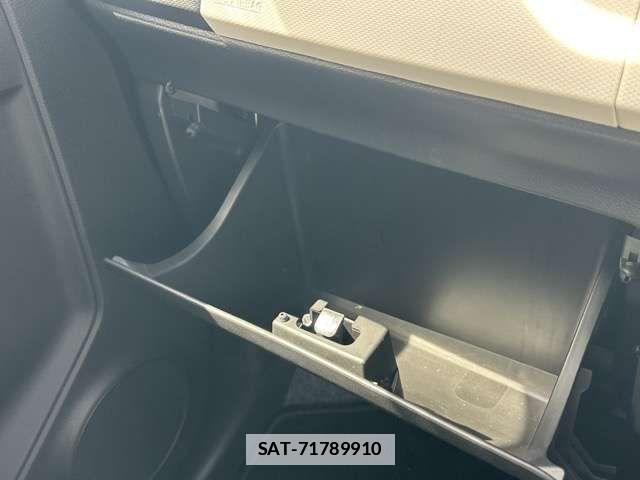 Suzuki ALTO 2018-03 7720416-19