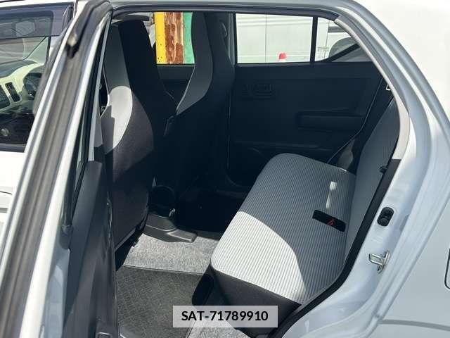 Suzuki ALTO 2018-03 7720416-5