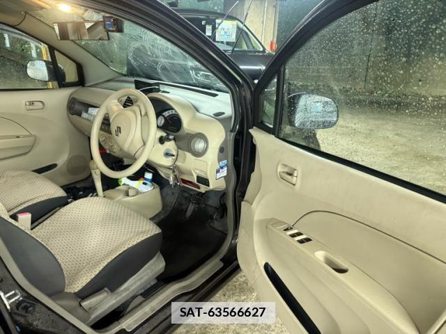 Suzuki ALTO 2014-01 7720425-12