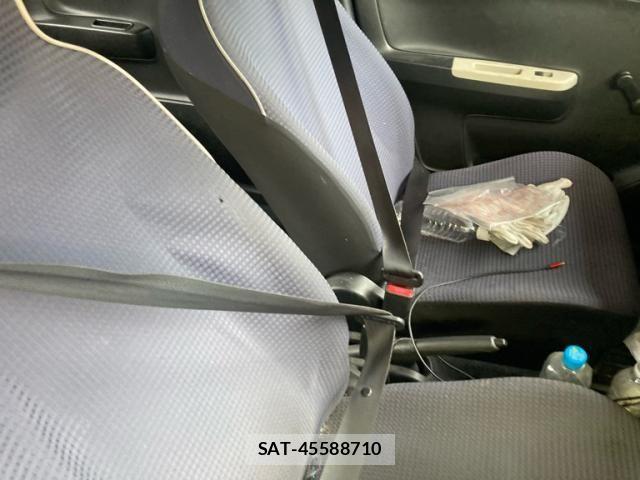 Suzuki ALTO 2016-01 7875190-17