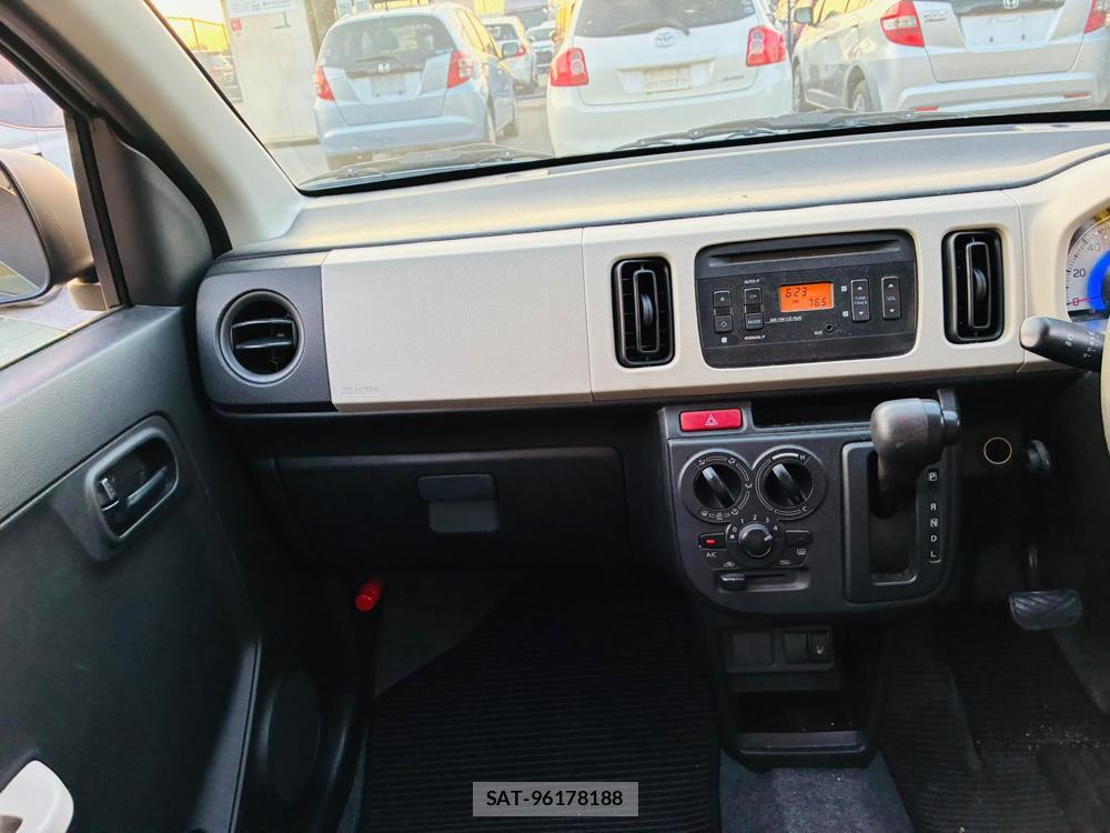Suzuki ALTO 2019-06 7732325-17