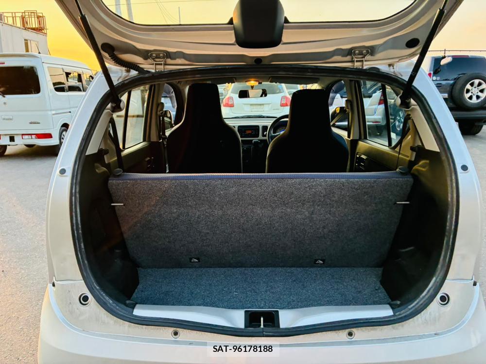 Suzuki ALTO 2019-06 7732325-25