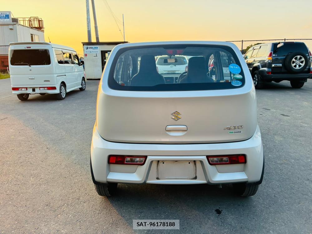 Suzuki ALTO 2019-06 7732325-3