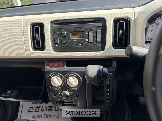 Suzuki ALTO 2017-02 7978419-2