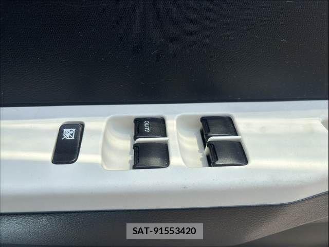Suzuki ALTO 2018-03 8034323-24
