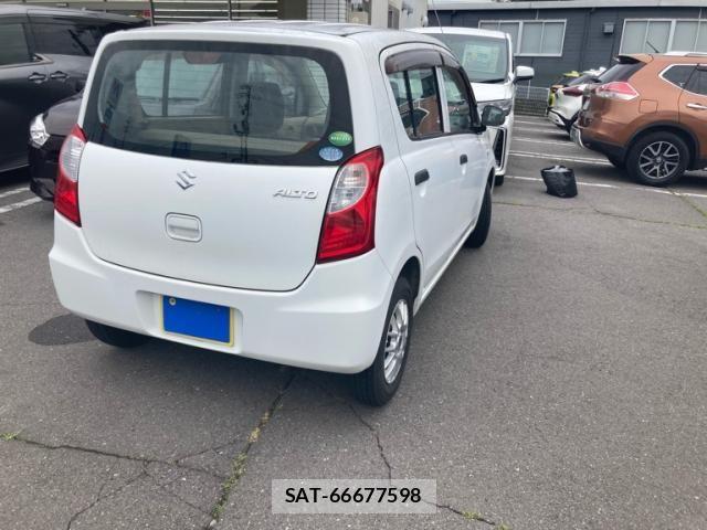 Suzuki ALTO 2013-07 8034327-5