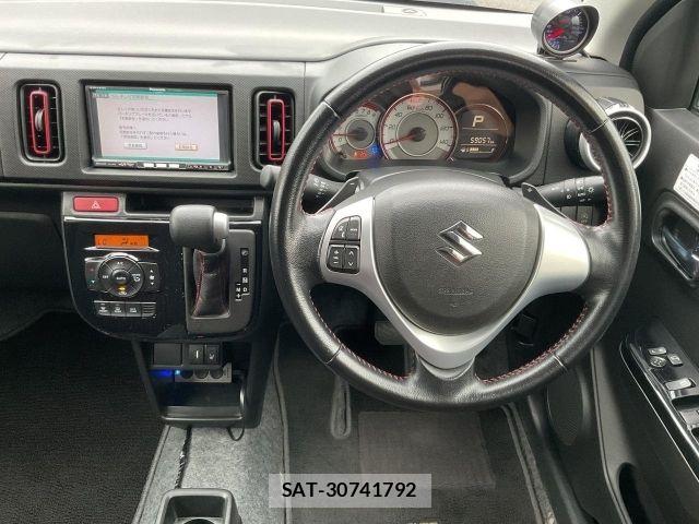 Suzuki ALTO 2015-07 8097884-7