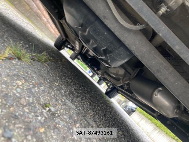 Suzuki ALTO 2013-12 8097898-9