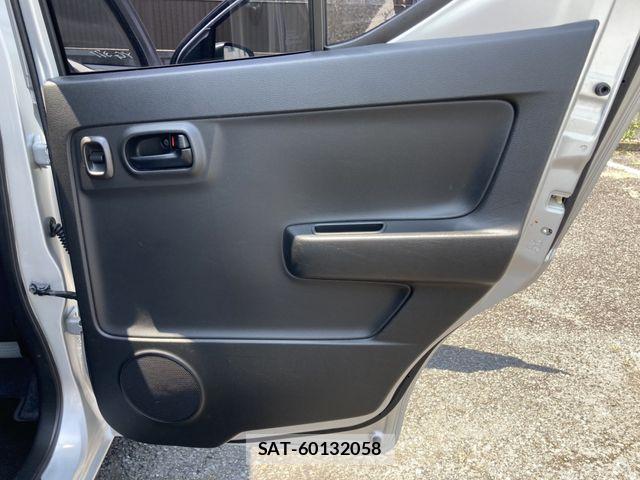 Suzuki ALTO 2017-03 8097892-22