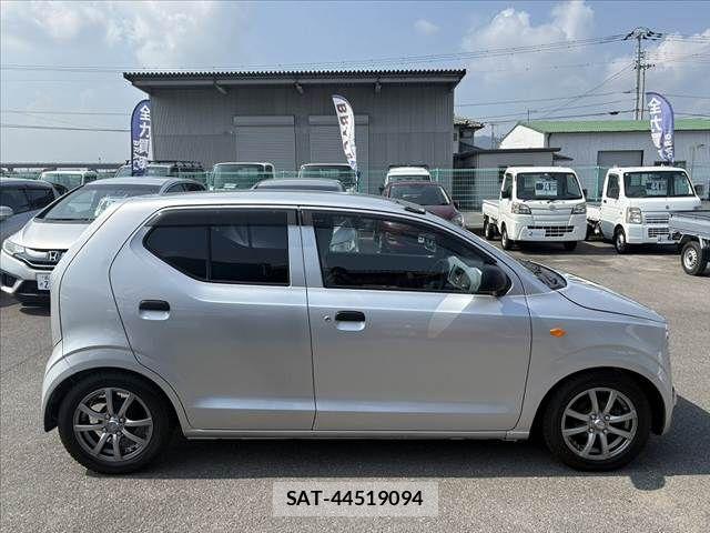 Suzuki ALTO 2015-02 8128787-10