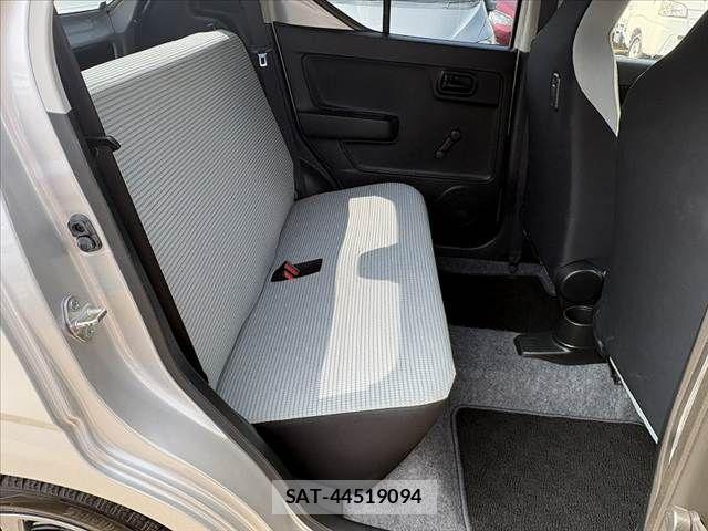 Suzuki ALTO 2015-02 8128787-21