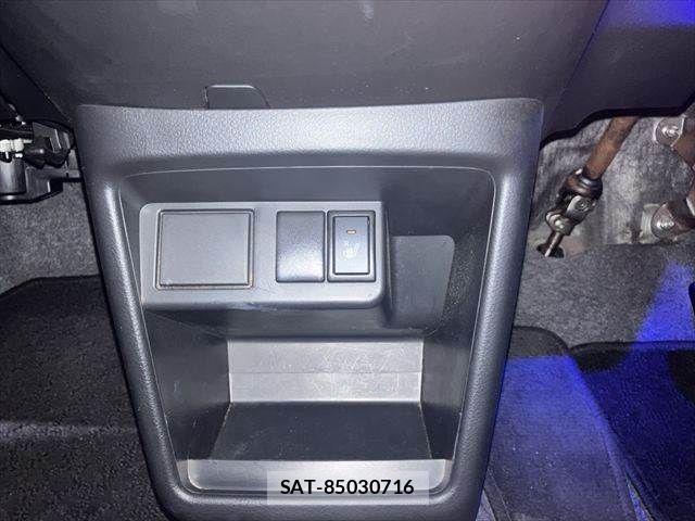Suzuki ALTO 2017-10 8157908-6