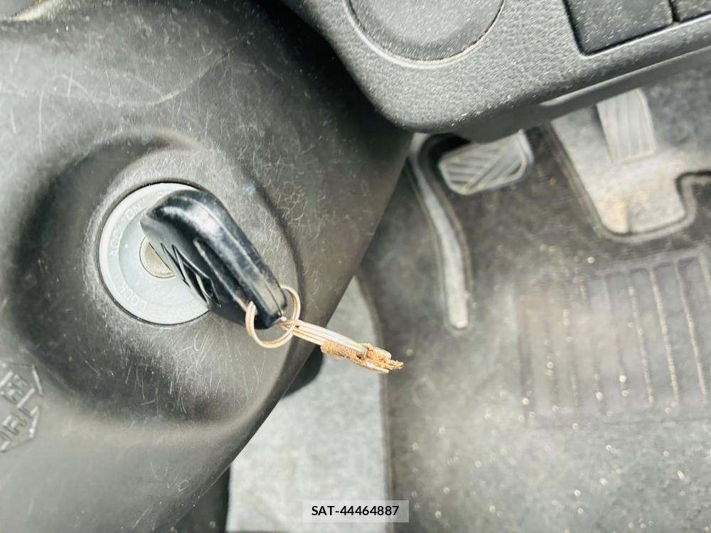 Suzuki ALTO 2019-06 8095796-12