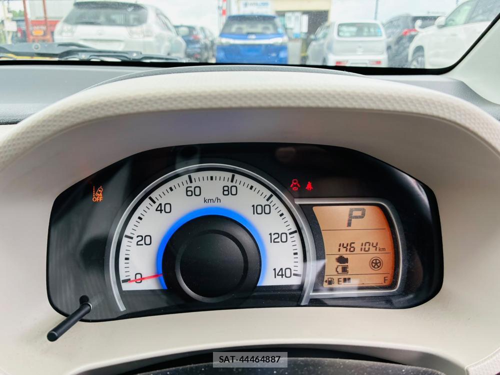 Suzuki ALTO 2019-06 8095796-14