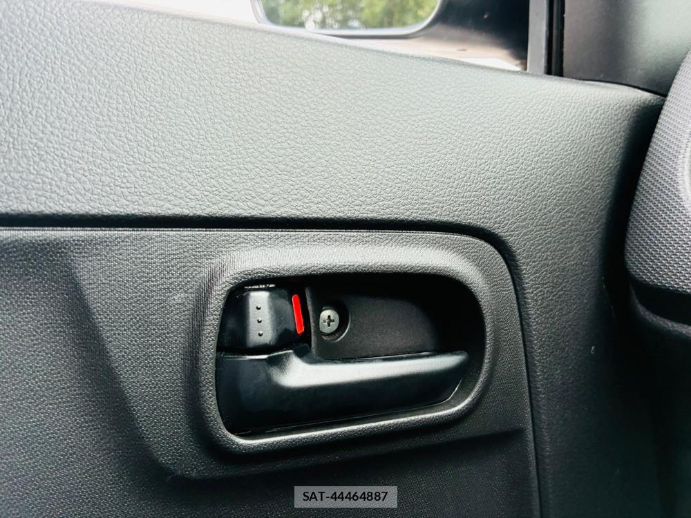 Suzuki ALTO 2019-06 8095796-19