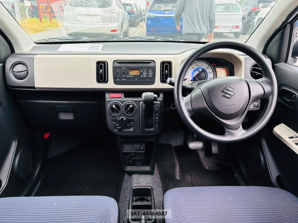 Suzuki ALTO 2019-06 8095796-23