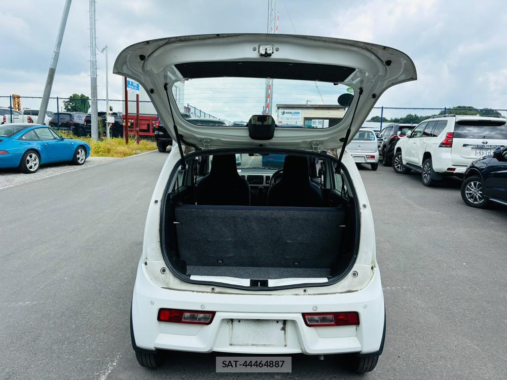 Suzuki ALTO 2019-06 8095796-26