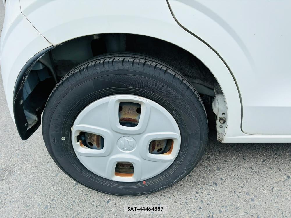 Suzuki ALTO 2019-06 8095796-29