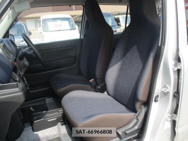 Suzuki ALTO 2025-09 8206190-24
