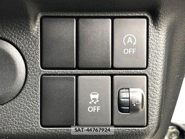 Suzuki ALTO 2019-06 8206195-4