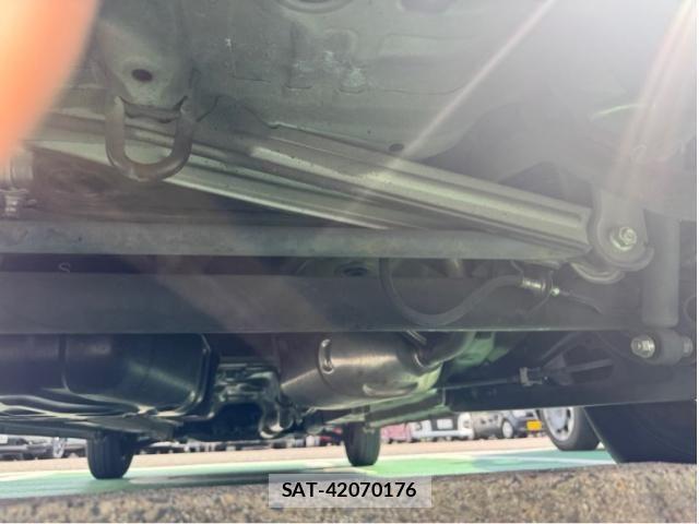 Suzuki ALTO 2013-07 8206203-4