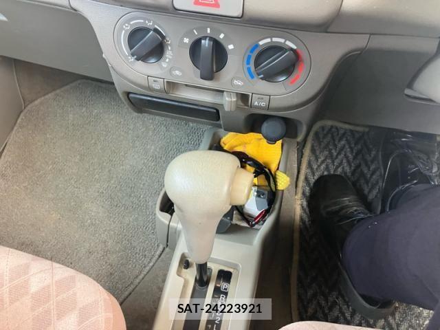 Suzuki ALTO 2009-11 8228811-14