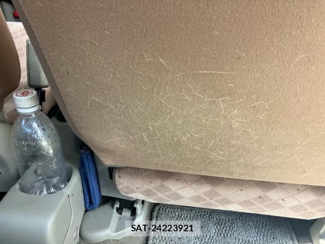 Suzuki ALTO 2009-11 8228811-16