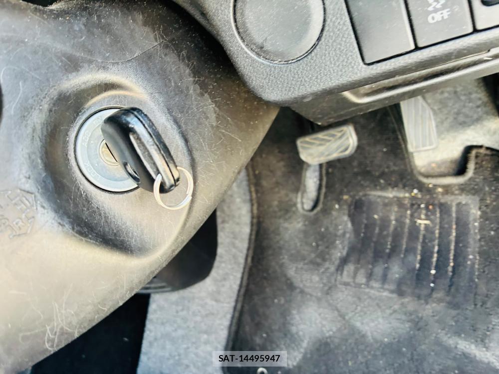 Suzuki ALTO 2019-03 8177704-16