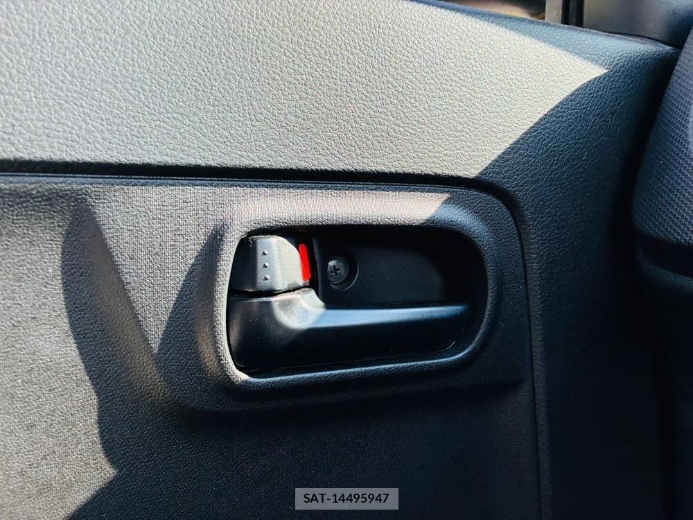 Suzuki ALTO 2019-03 8177704-22