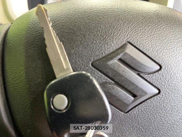Suzuki ALTO 2015-03 8244557-5