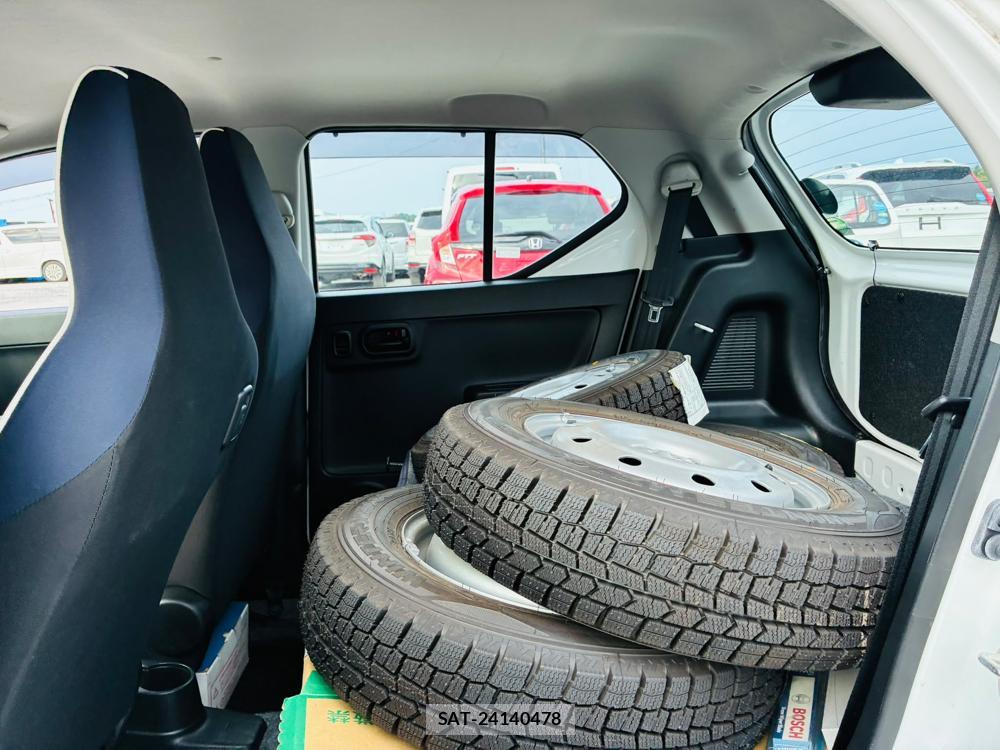 Suzuki ALTO 2019-03 8051278-9