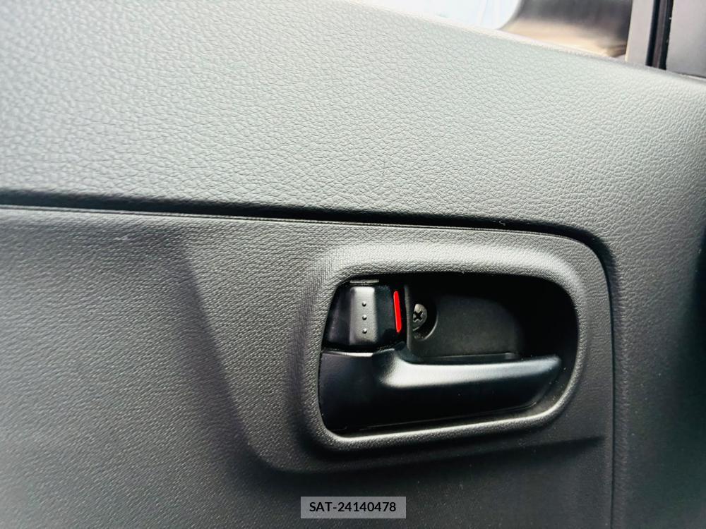 Suzuki ALTO 2019-03 8051278-22