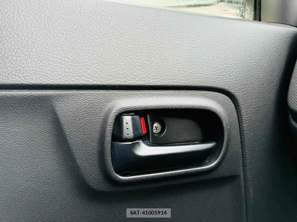 Suzuki ALTO 2019-03 8051279-22