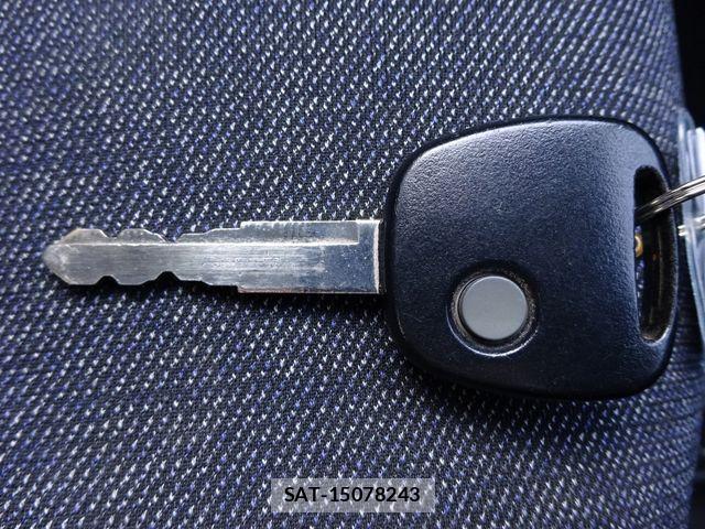 Suzuki ALTO 2023-01 8312869-16