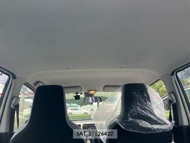 Suzuki ALTO 2018-06 8312886-13