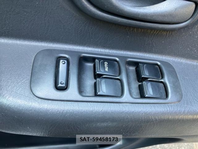 Suzuki ALTO 2001-08 8334730-18
