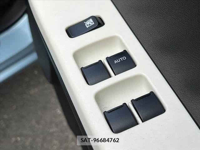 Suzuki ALTO 2016-04 8334725-28