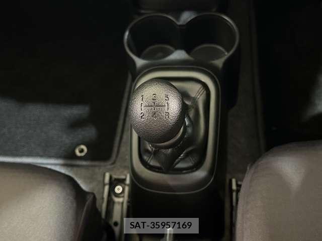 Suzuki ALTO 2017-09 8353860-15