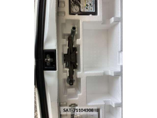 Suzuki ALTO 2021-04 8364586-18